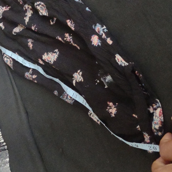 Medium Multicolor And Black Paisley Blouse Top - Picture 16 of 17